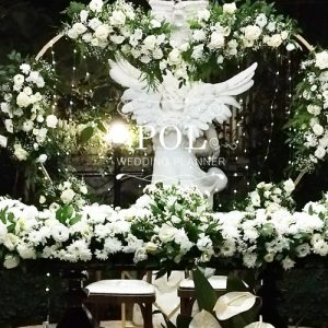 گل آرایی جایگاه باغ عروسی شرق تهران